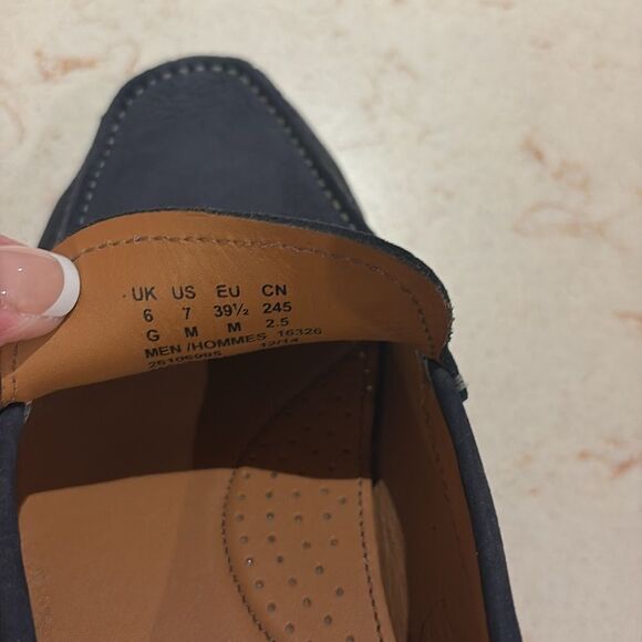 NWOT Clarks Men's Navy Loafers SZ 7 - Picture 4 of 8